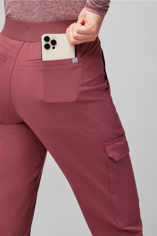 evoke cargo scrub jogger