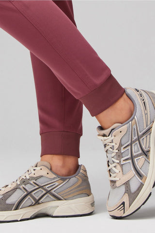 evoke cargo scrub jogger