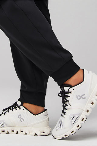 high-rise on-call scrub jogger