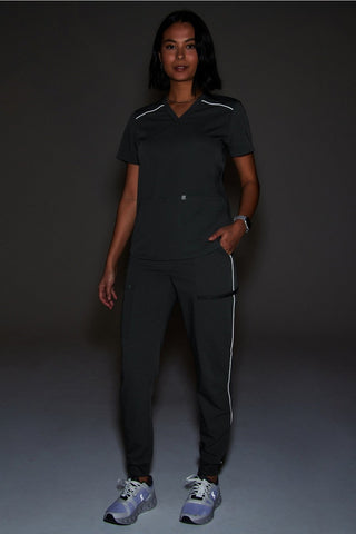 high-rise on-call scrub jogger (reflective)