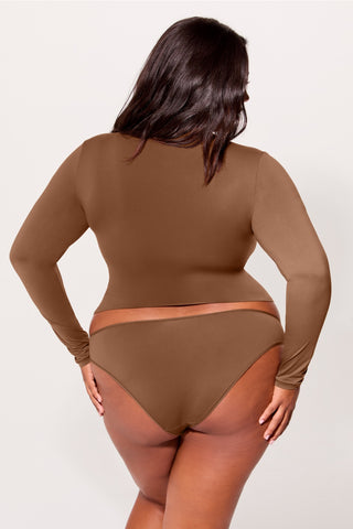 stretchy fit crew long sleeve tee