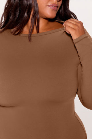 stretchy fit crew long sleeve tee