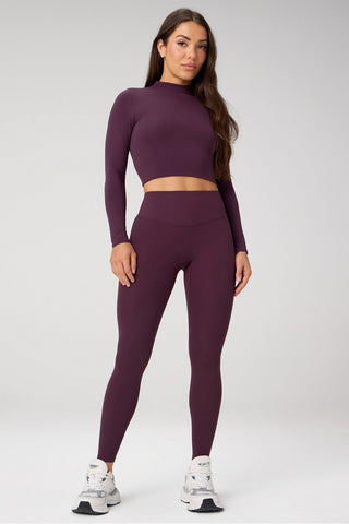 seamless long-sleeve essential tee