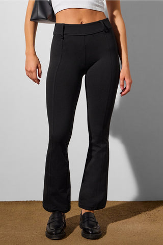powerhold® kick flare pant