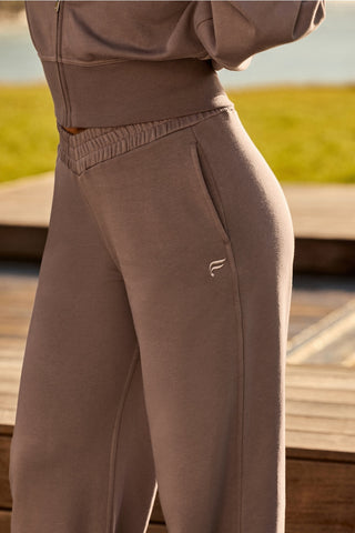 year round terry v-waist sweatpant