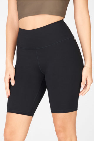 define powerhold® high-waisted 9'' short