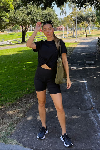 100% cotton front-twist tee