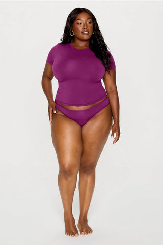 stretchy fit crew tee