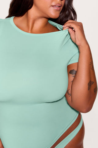 stretchy fit crew tee