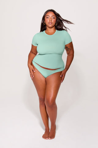 stretchy fit crew tee