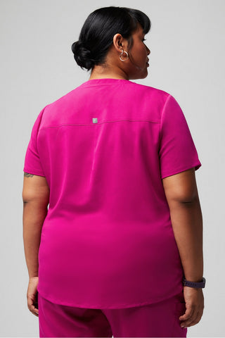 method 2-pocket scrub top