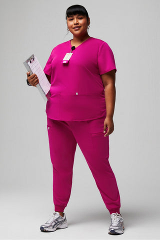 method 2-pocket scrub top