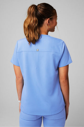 method 2-pocket scrub top