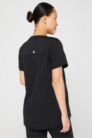 instinct maternity 3-pocket scrub top