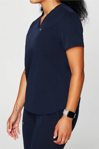 vital 1-pocket scrub top (petite fit)