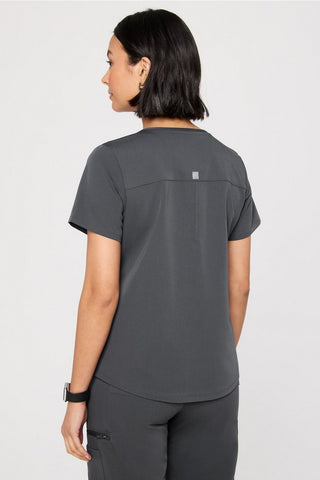 petal 3-pocket scrub top