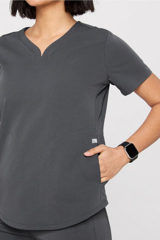 petal 3-pocket scrub top