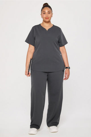 petal 3-pocket scrub top