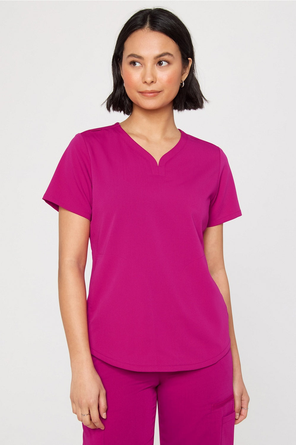 petal 3-pocket scrub top